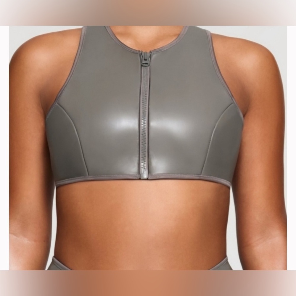 SKIMS NWT Rubberized Scuba Swim High Neck Bikini Top | S | Grey Chalk ✨🔥🔥🔥